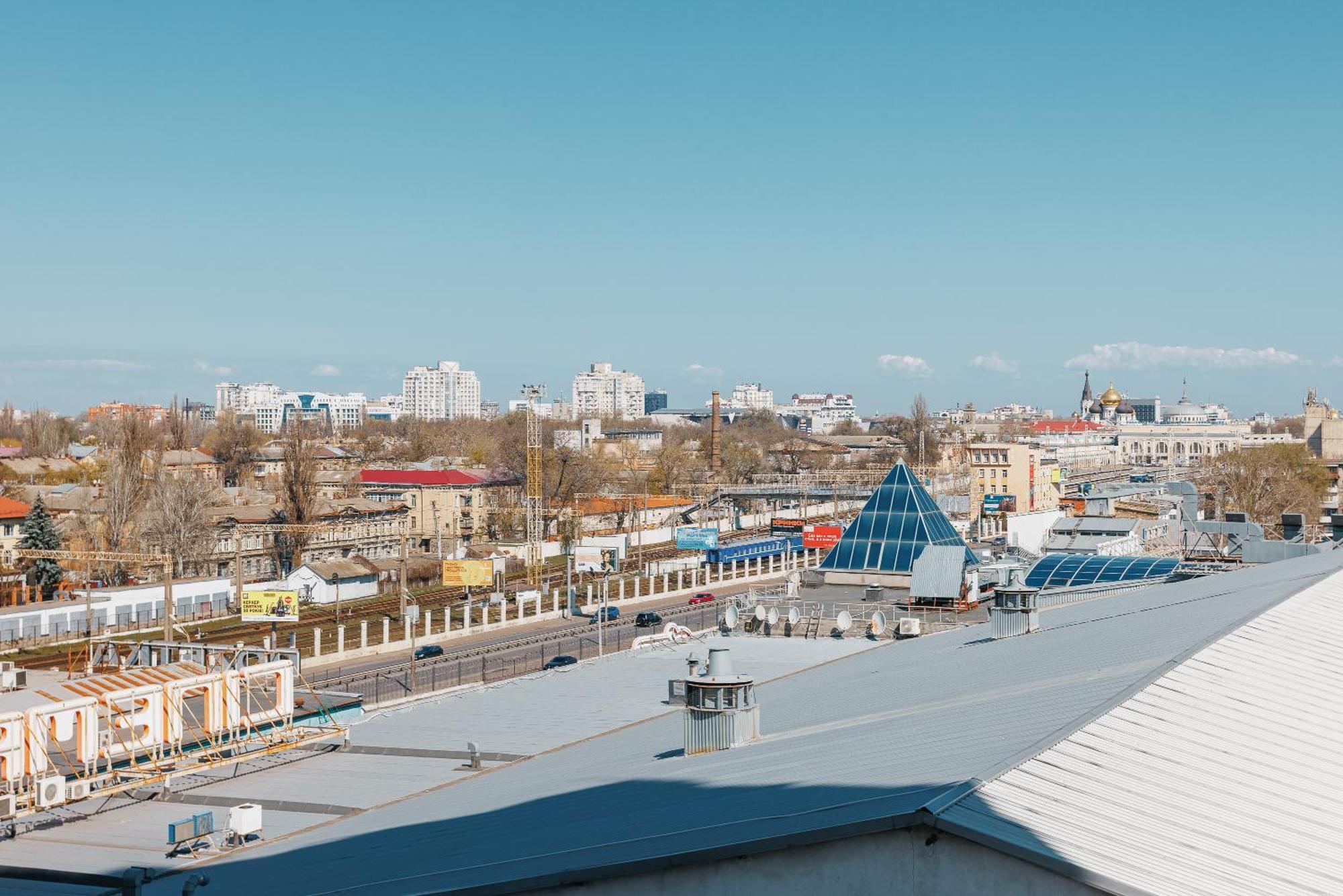 Апартаменты С Двумя Спальнями В Центре Города Odesa Exterior photo